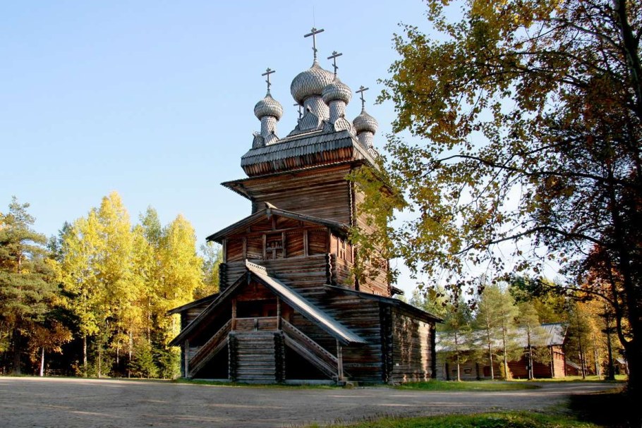 Малые Карелы музей