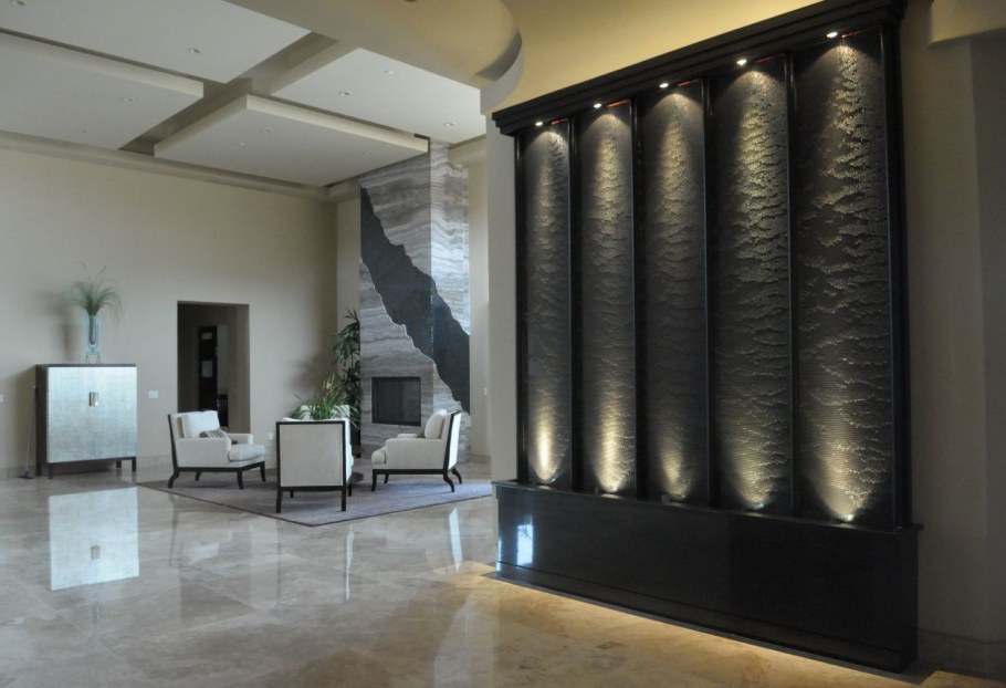 Настенный водопад