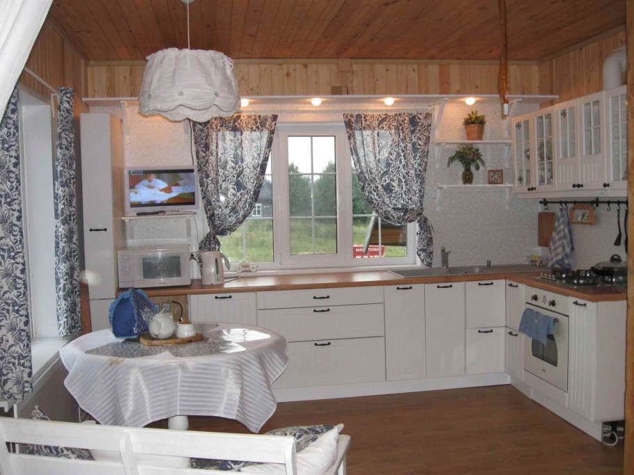 Обустройство бытовки