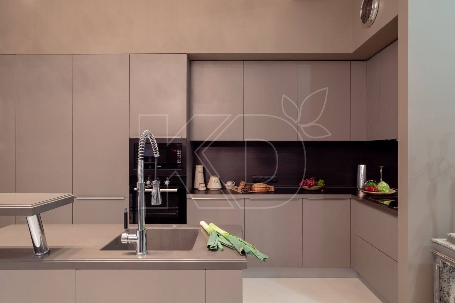 Кухонный двор Ханна