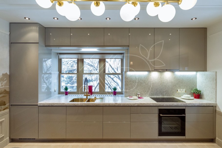 Кухня Фаворит кухонный двор