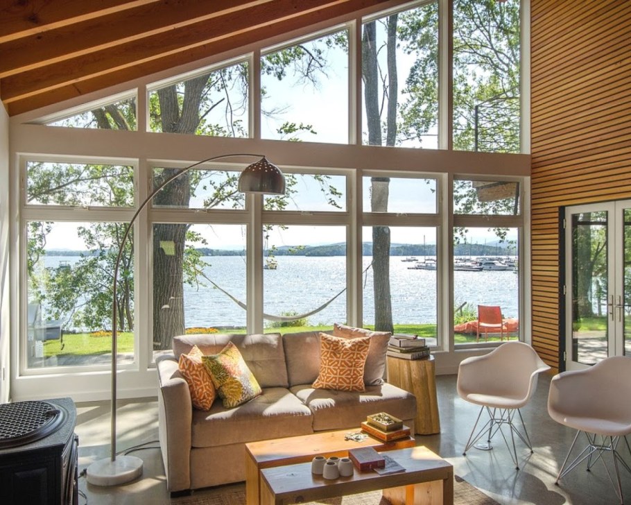 Веранда в стиле Прованс остекленная