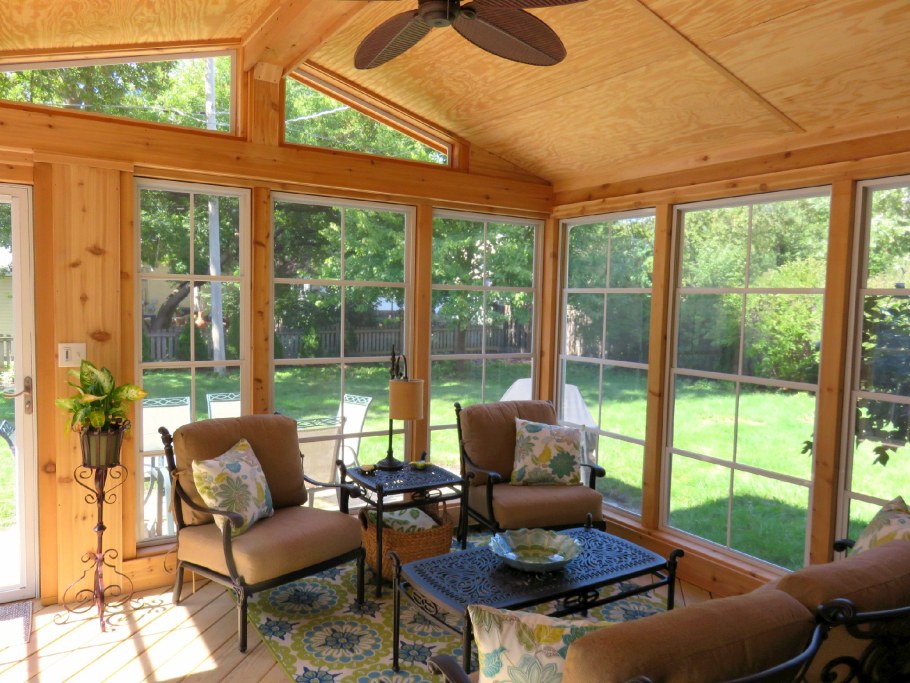 Терраса с панорамными окнами