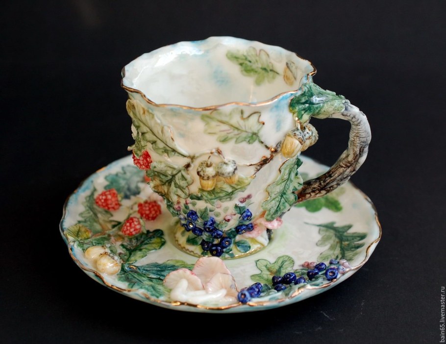 Чайные кружки фарфоровые