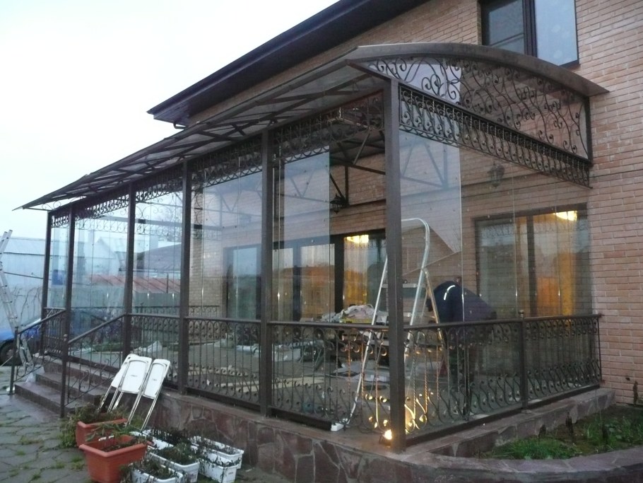 Стеклянная веранда