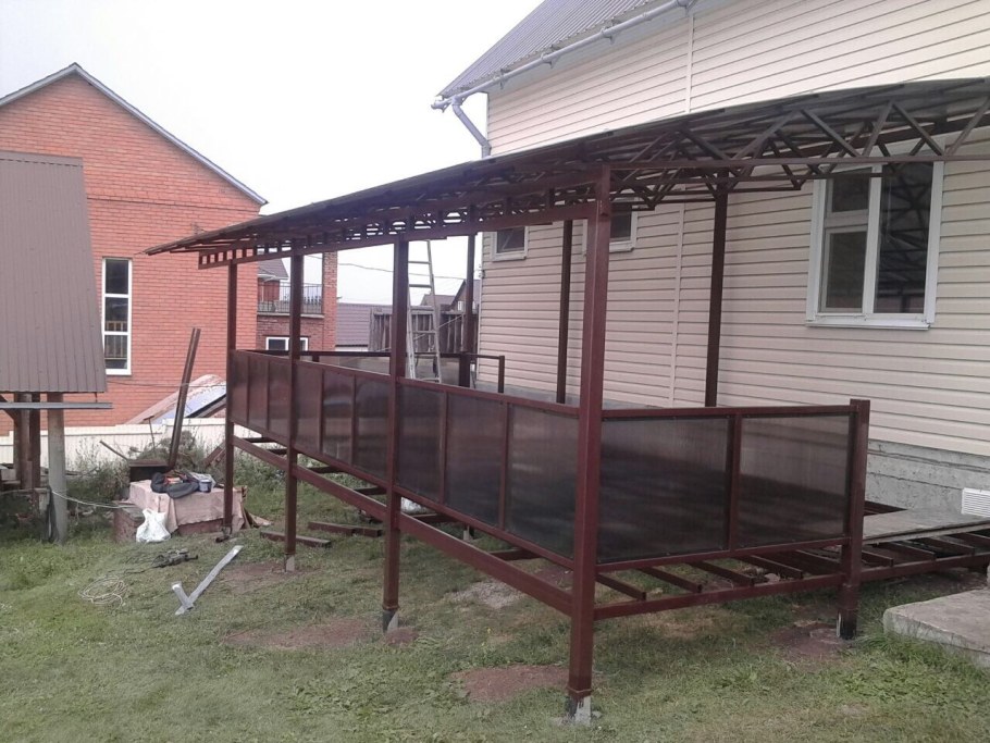 Веранда из профильной трубы