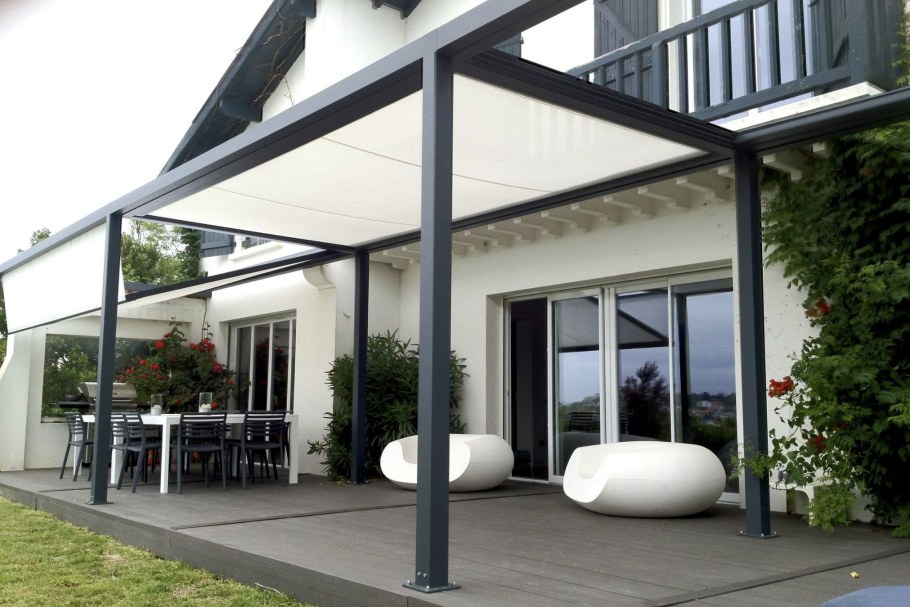 Угольная веранда к дому