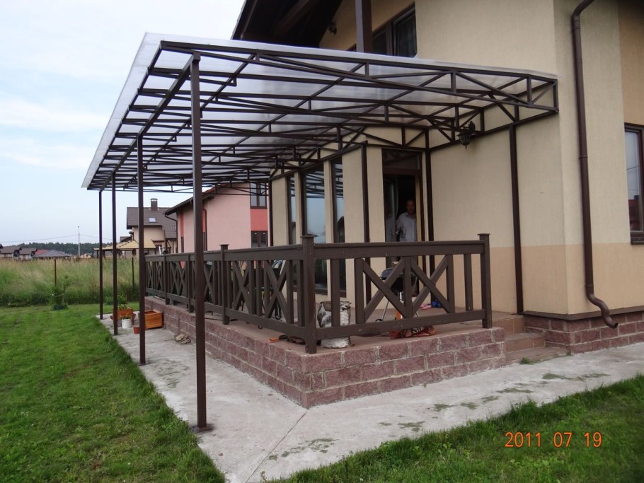 Навес над террасой