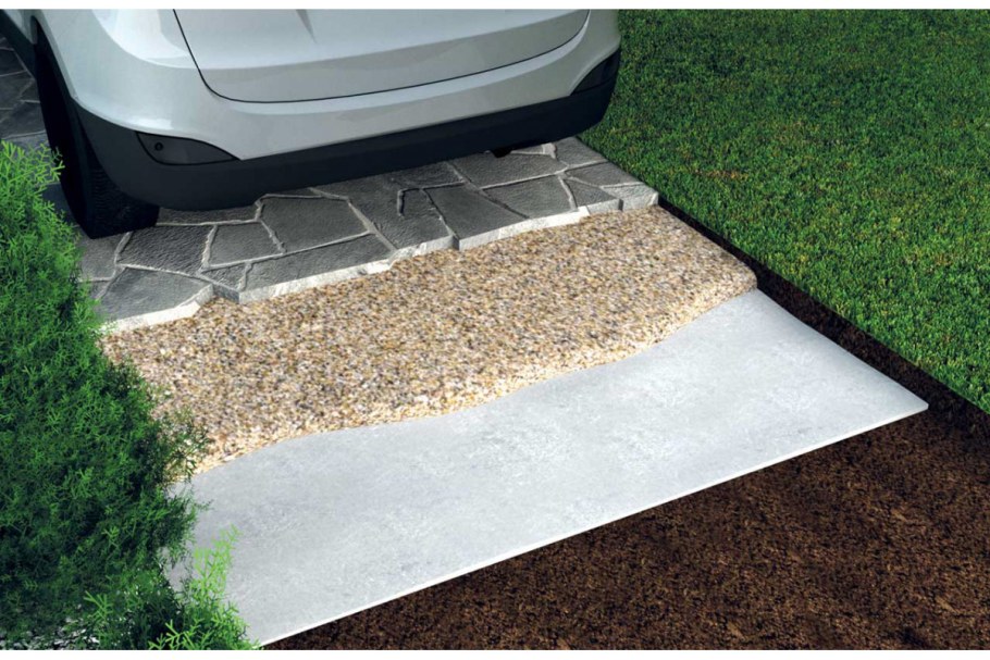 Площадка для машины из гравия