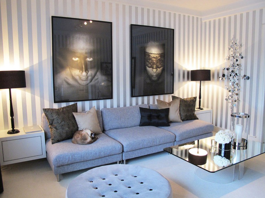 Декор стен в гостиной полосы