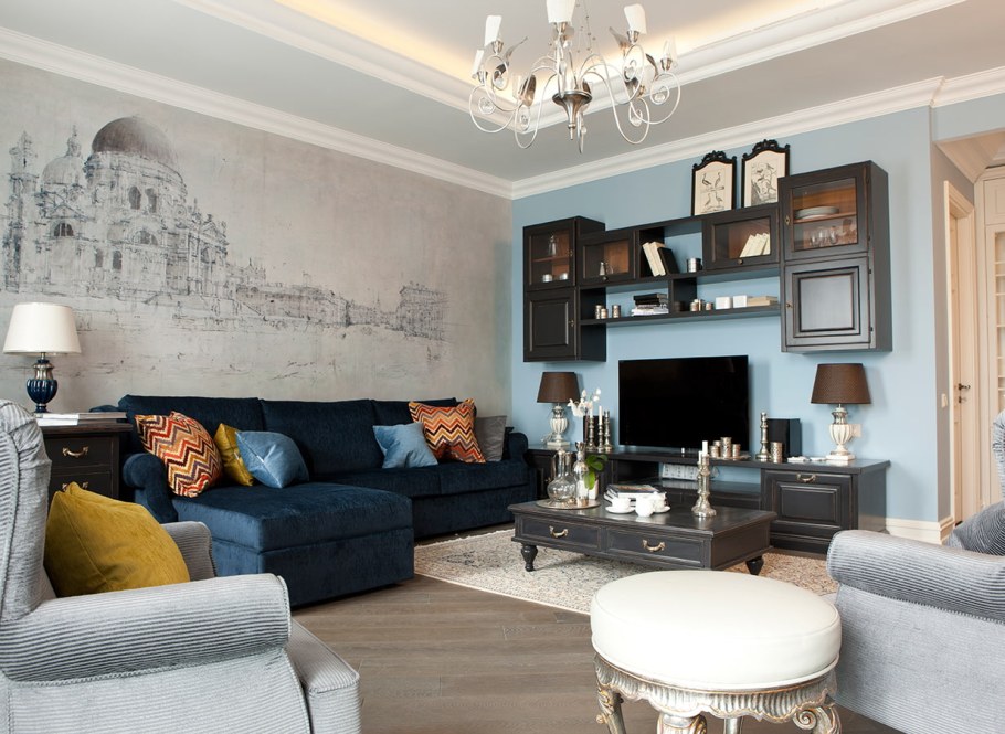 Акцентный диван в интерьере