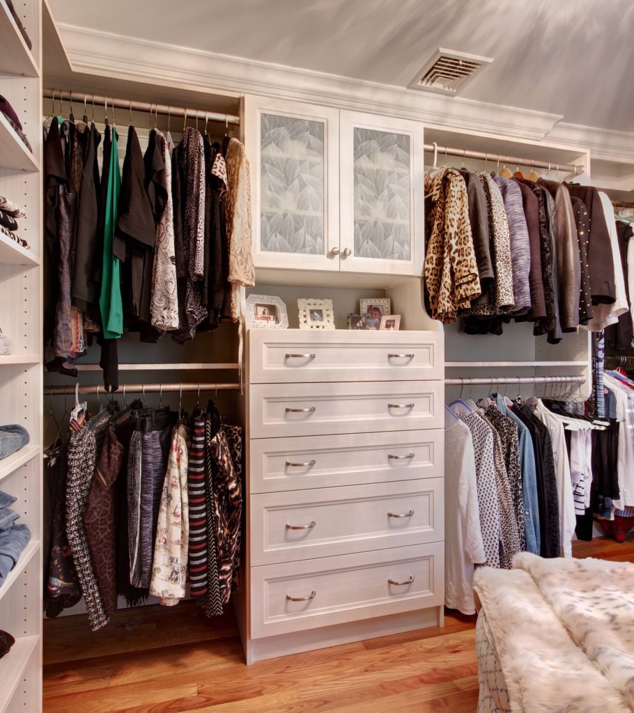 Гардеробная икеа на мансарде