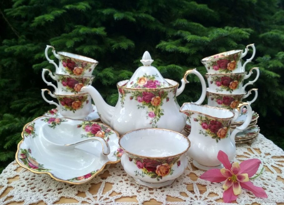 Чайный фарфор английский Royal Albert