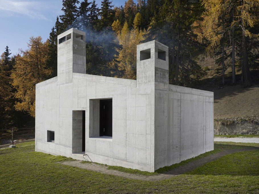 Маленький бетонный дом