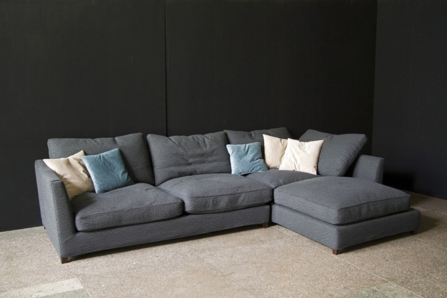 Угловой диван серый современный