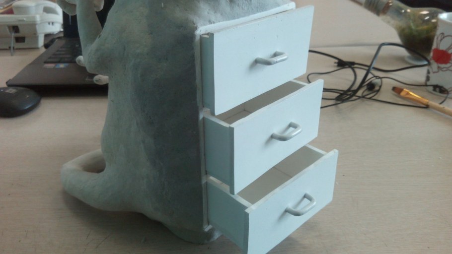 Мебель для кукол из папье маше