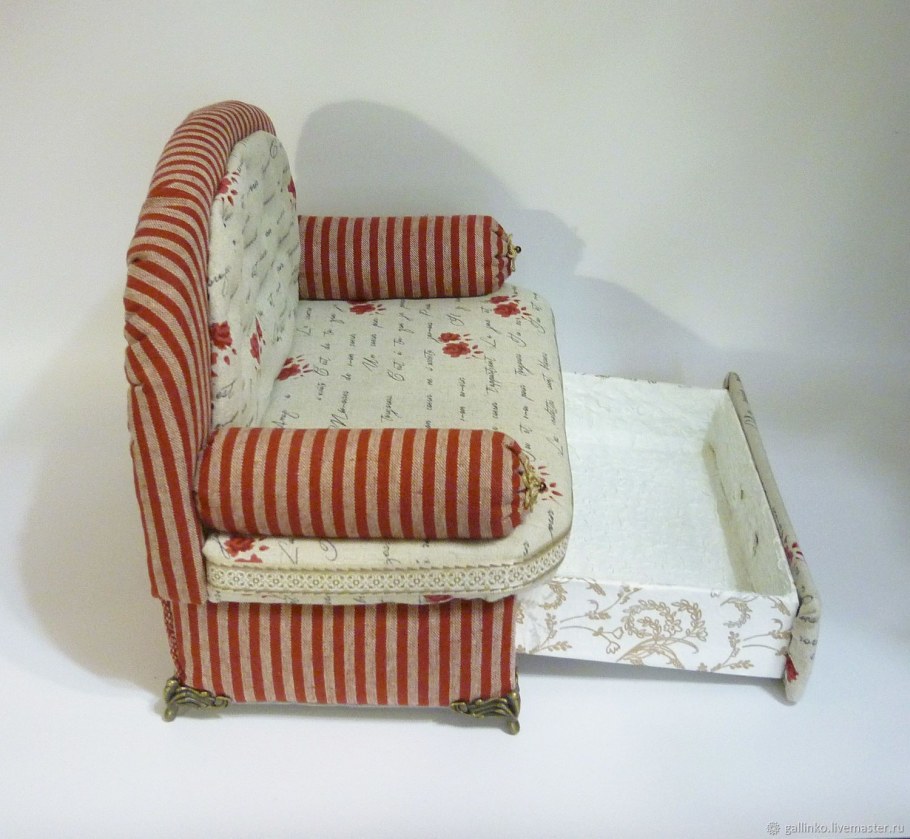 Шкаф папье маше