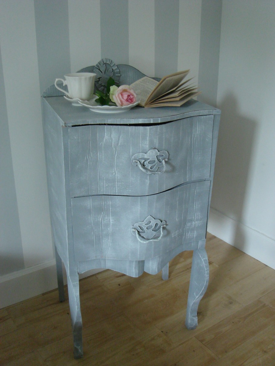 Мебель из картона папье маше