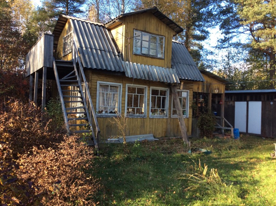 Старый дачный домик