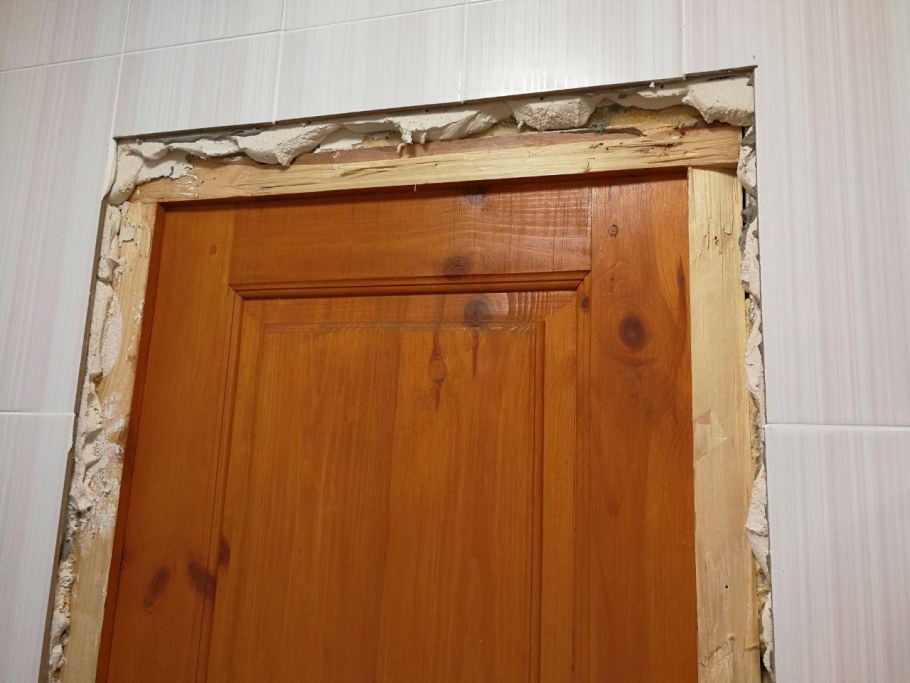 Замок дверной