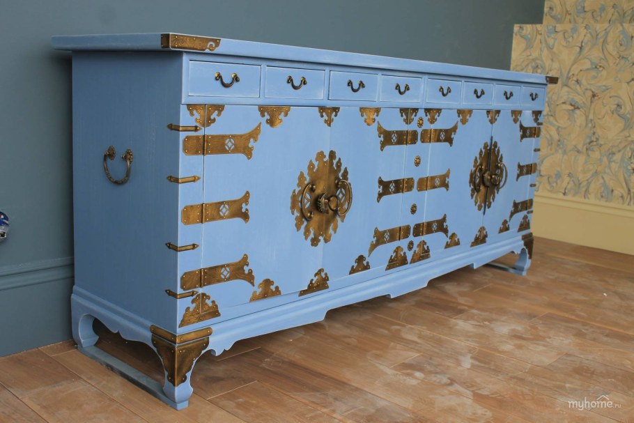 Покрасить старую мебель