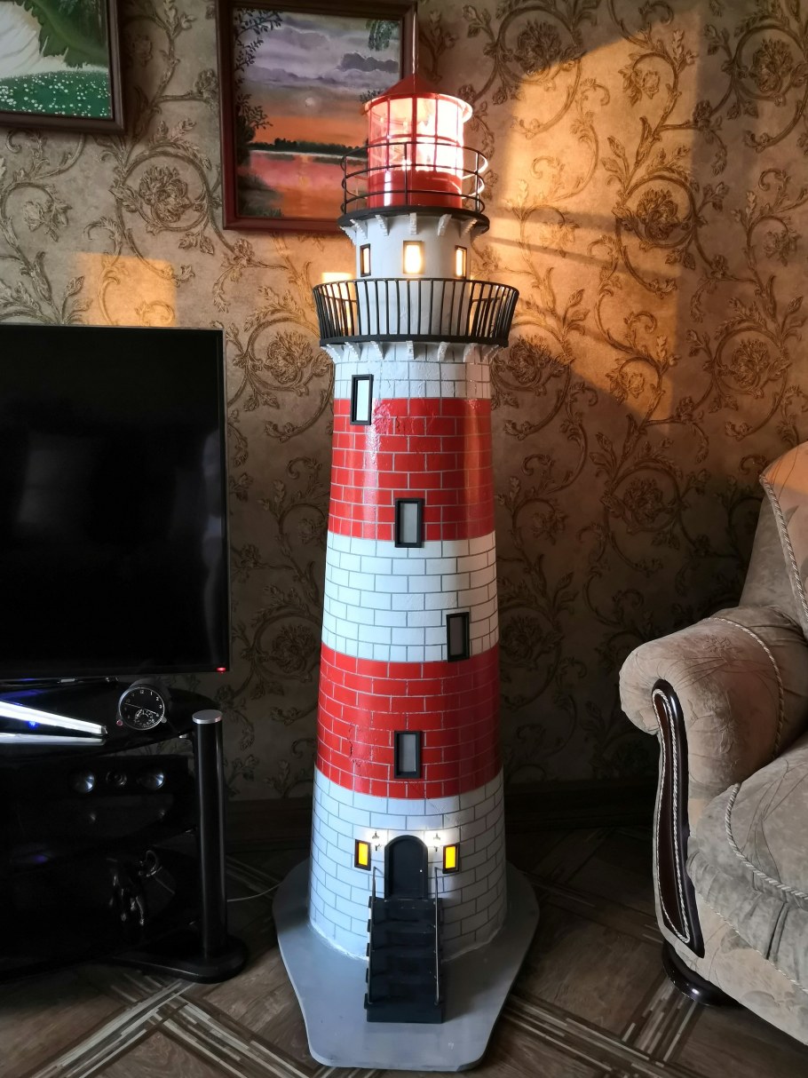 Маяк из дерева