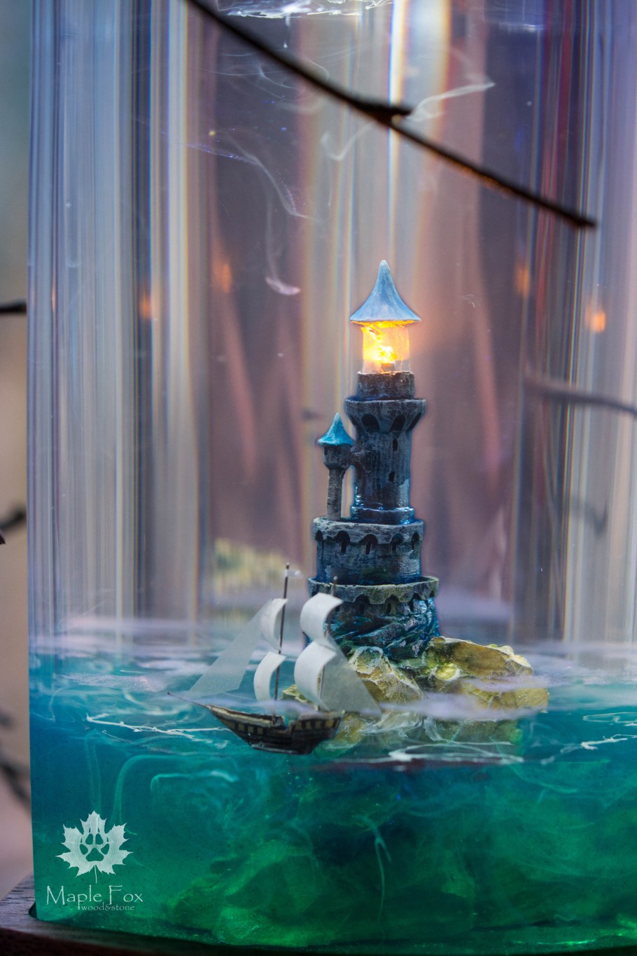 Sunnydaze Solar led Garden Lighthouse Outdoor Decor