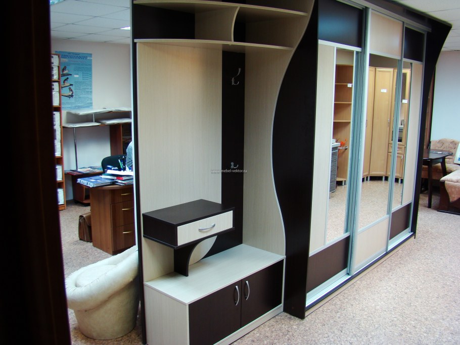 Шкаф в прихожую