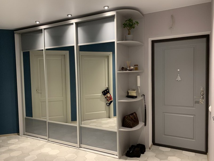 Шкаф-купе в прихожую