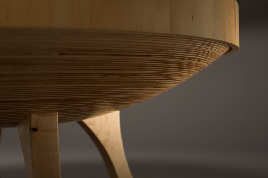 Столик Sisyphus