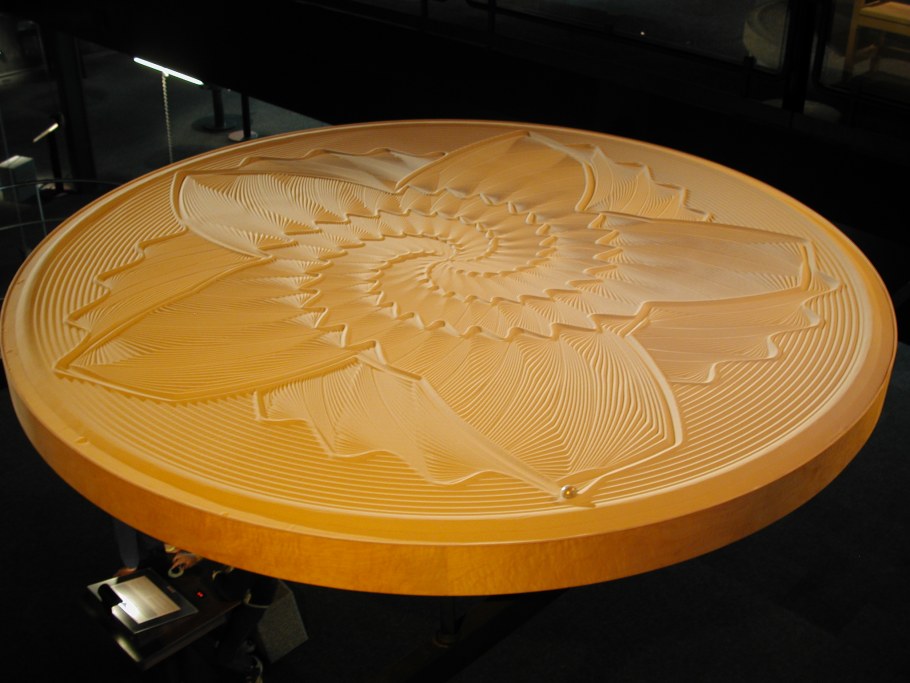 Столик Sisyphus