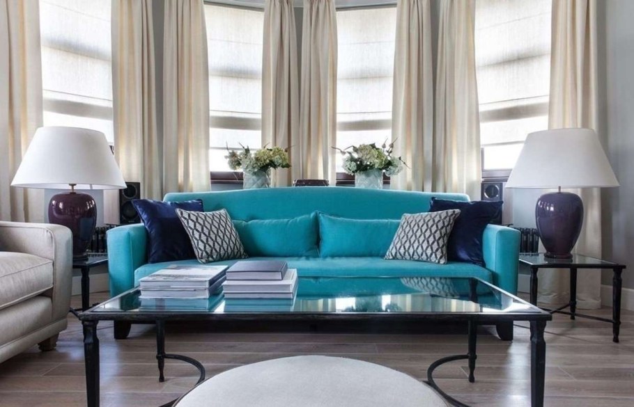 Бирюзовый диван в интерьере