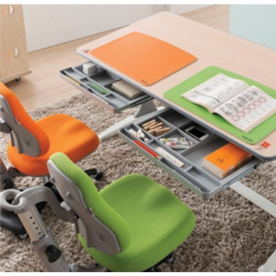 Стол трансформер для двоих детей