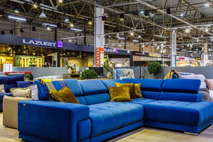 Азовская 18 мебельный магазин