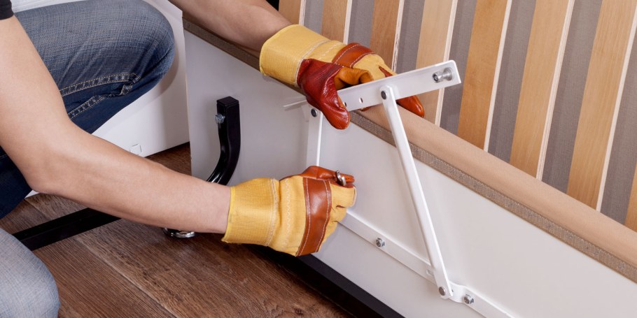 Скрипит диван с деревянным каркасом