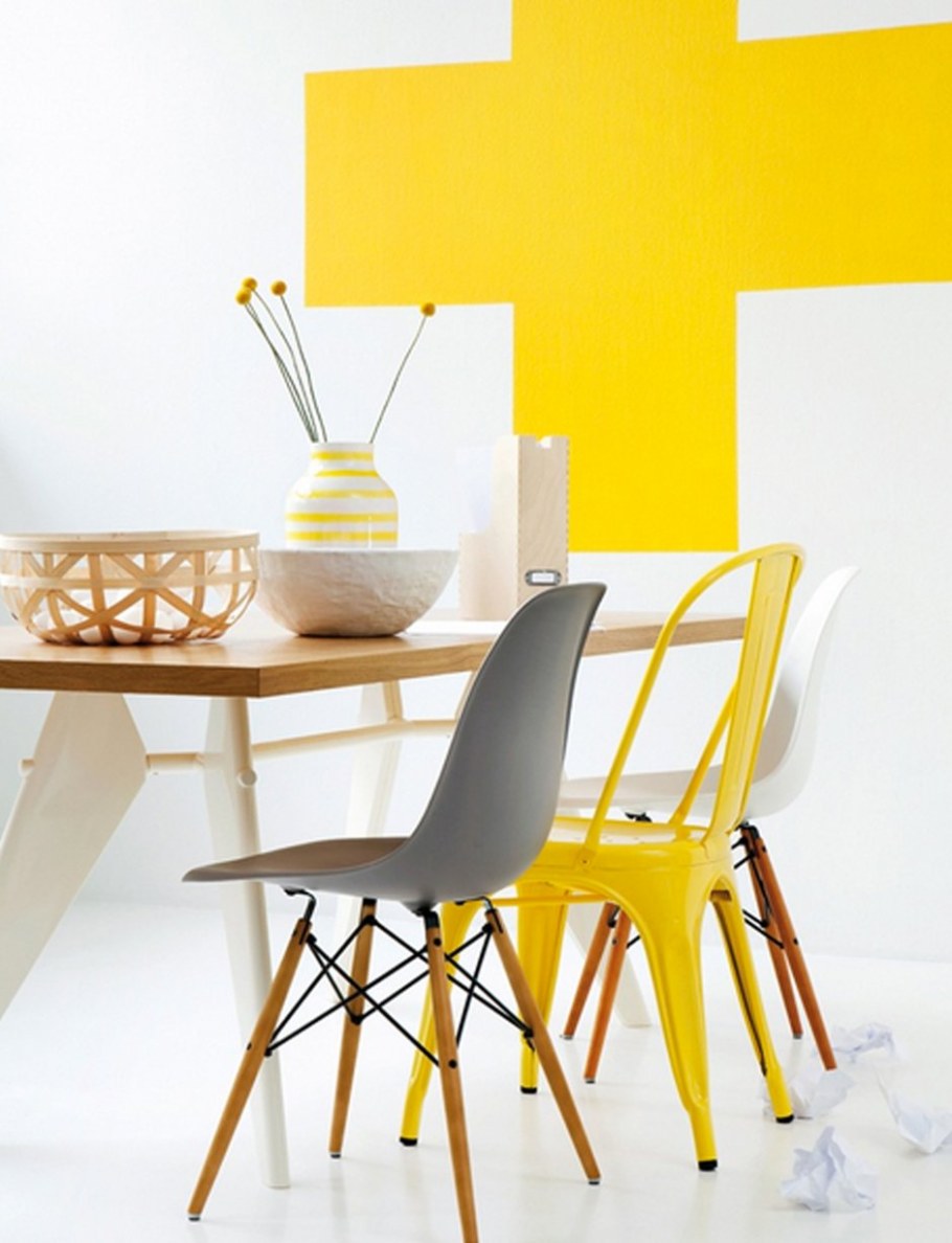 Стул Eames Style желтые в интерьере