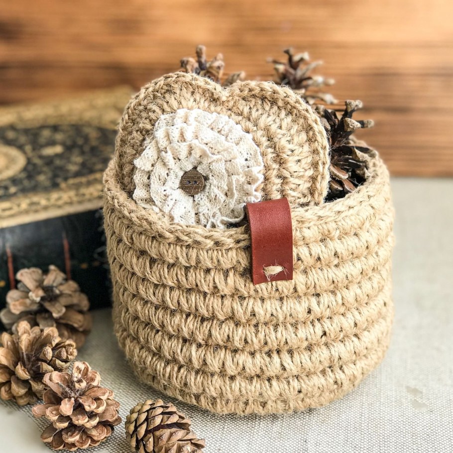 Рукоделие из джута