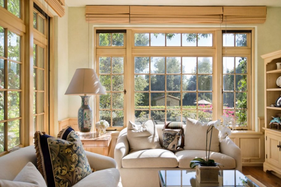 Английские окна в интерьере
