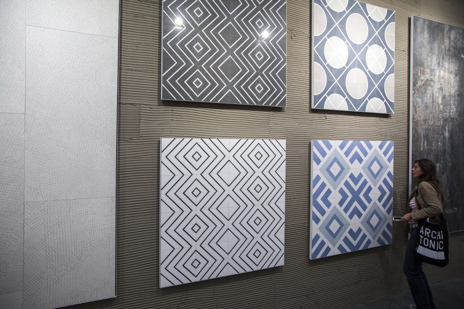 Apavisa Encaustic 2.0