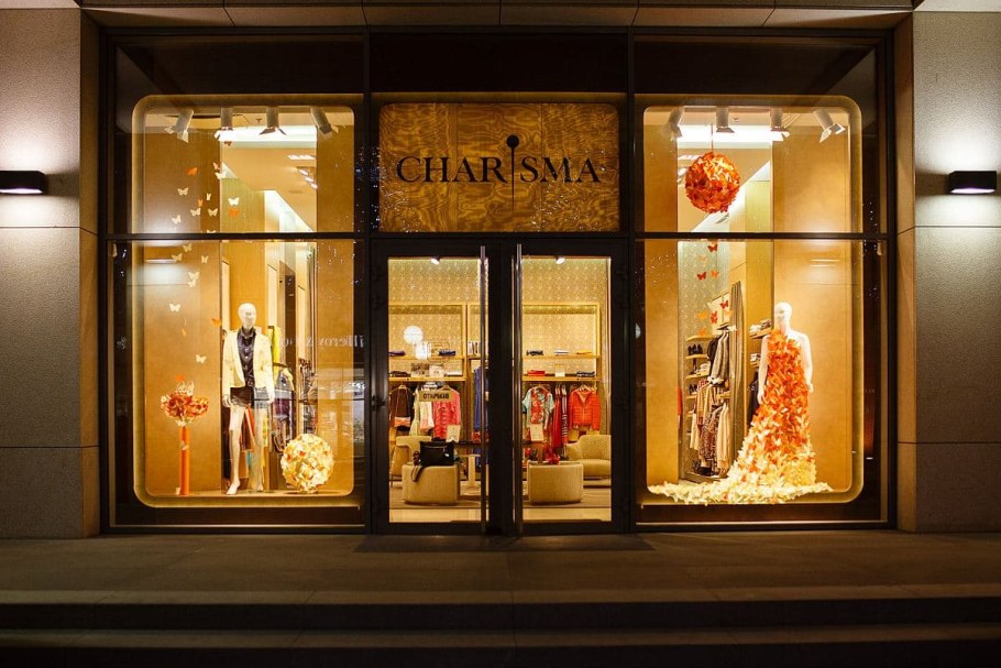 Витрины закрытого типа