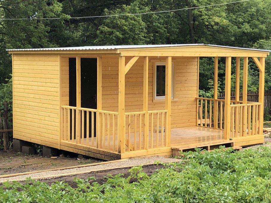 Бытовка 6 на 6 с верандой