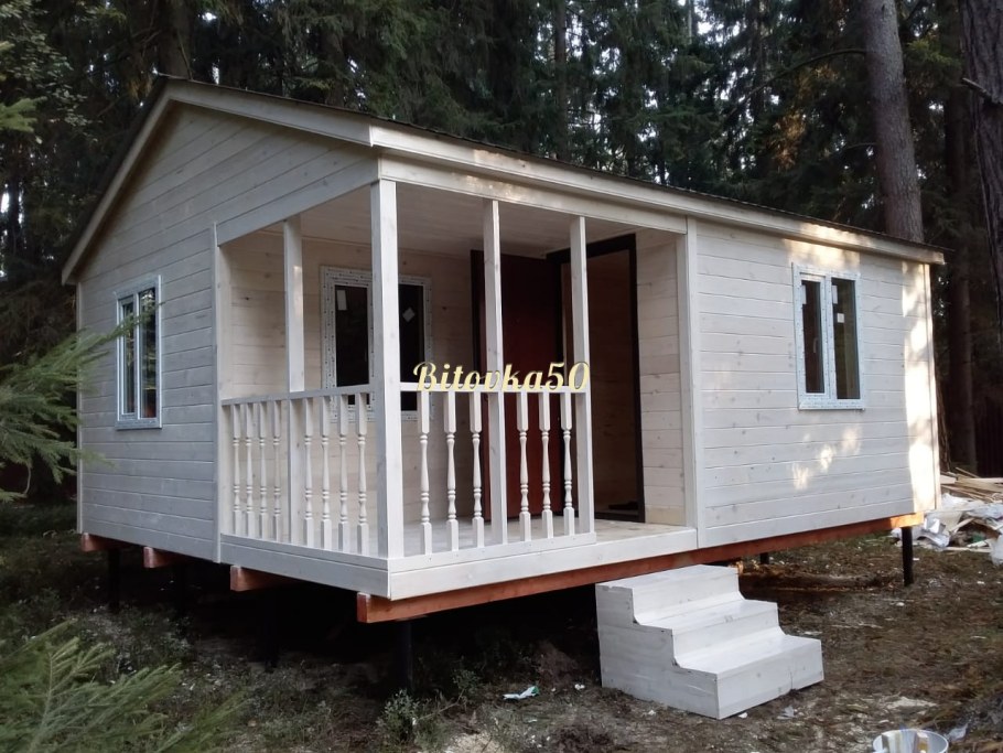 Бытовка Дачная с верандой