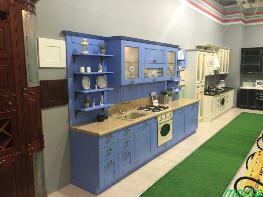 Мебельный салон кухни