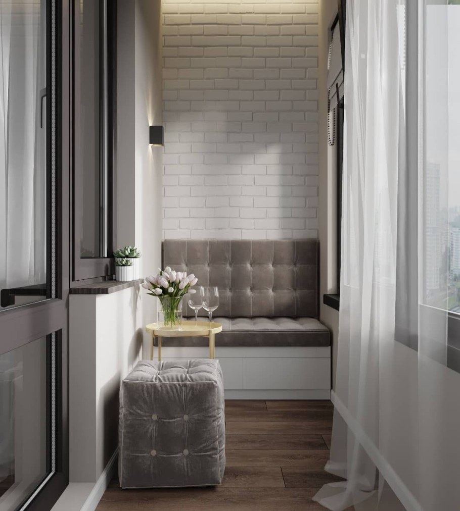 Небольшой диван на балкон