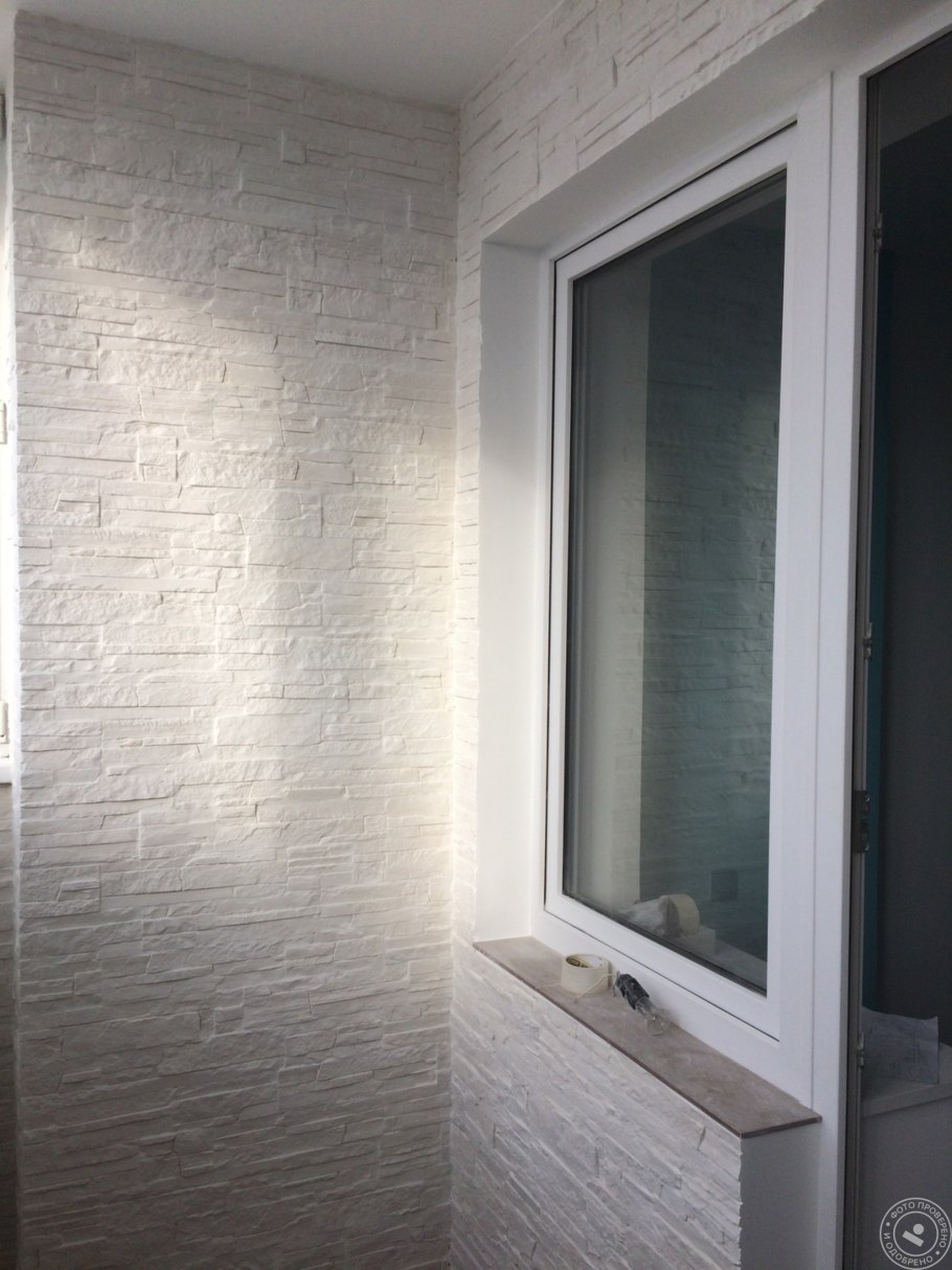 Декоративная штукатурка на балконе