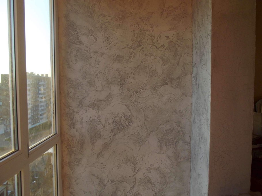 Декоративная штукатурка на балконе