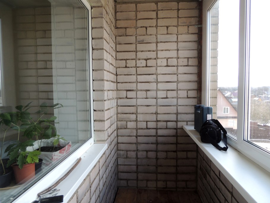 Мраморная штукатурка на балконе