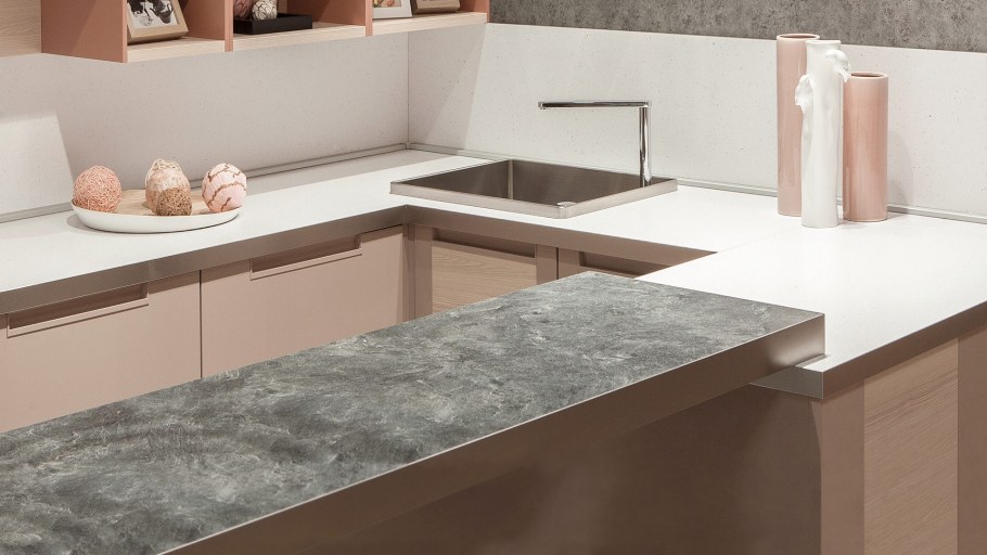 Столешница для кухни стыковка