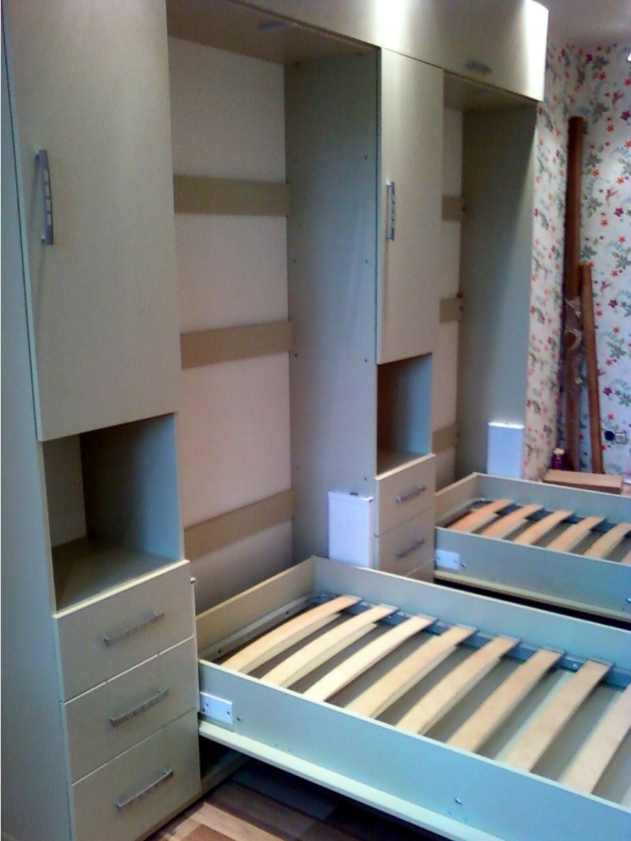 Откидные кровати для двоих детей