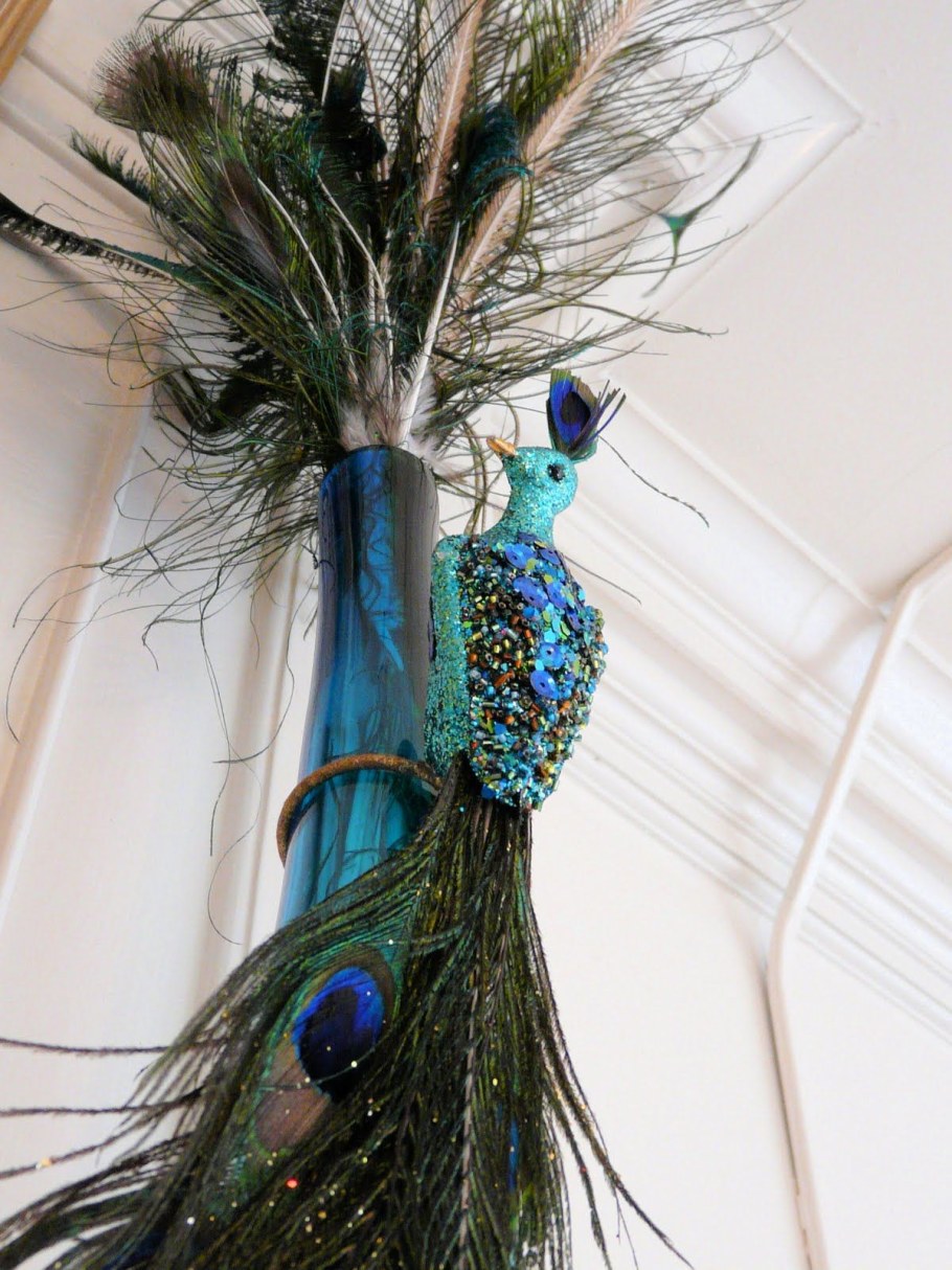 Павлиньи перья в интерьере